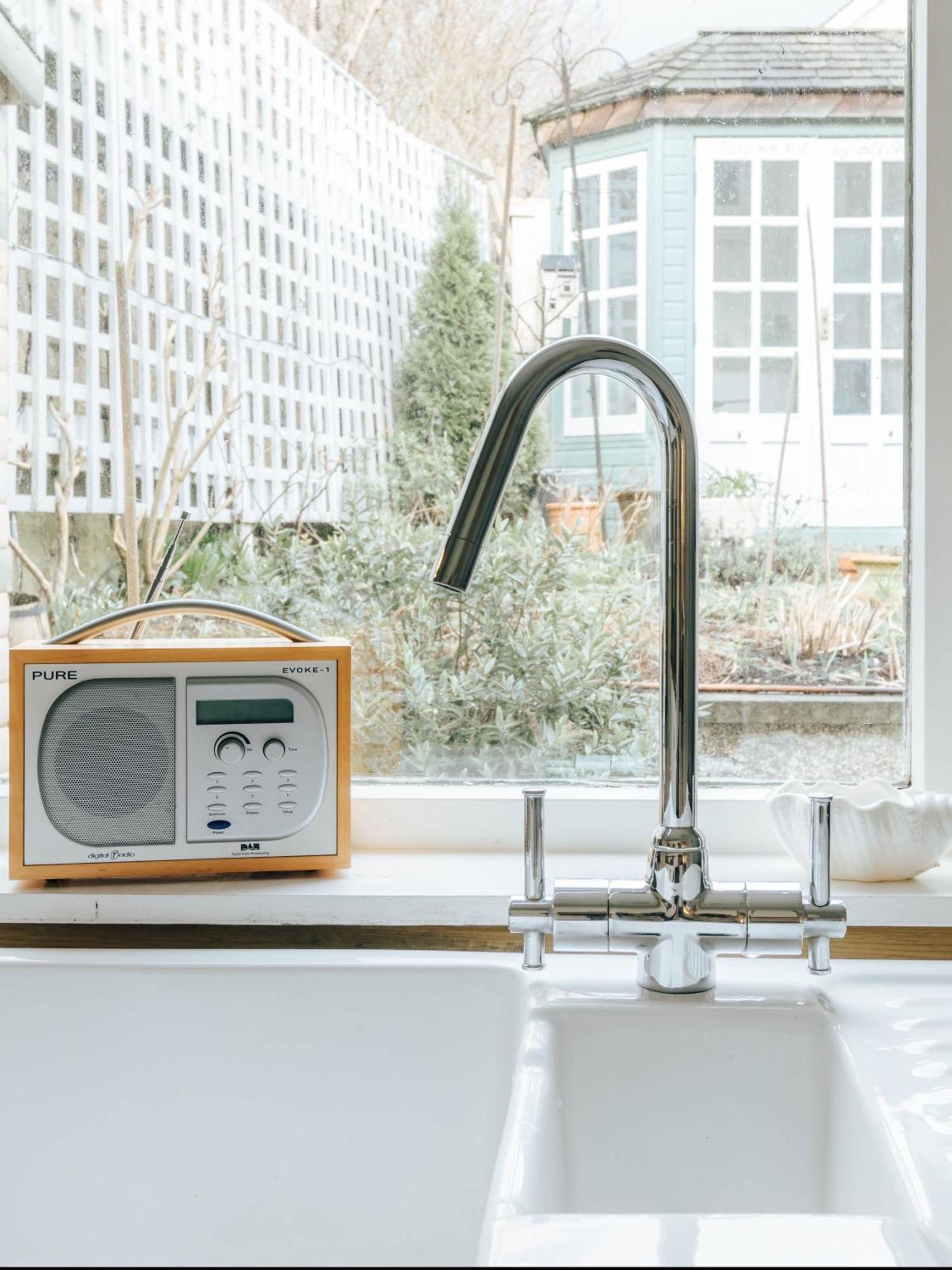 Kenmore House, エリー エクステリア 写真